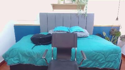 Jessi_fem live cam on Cam4