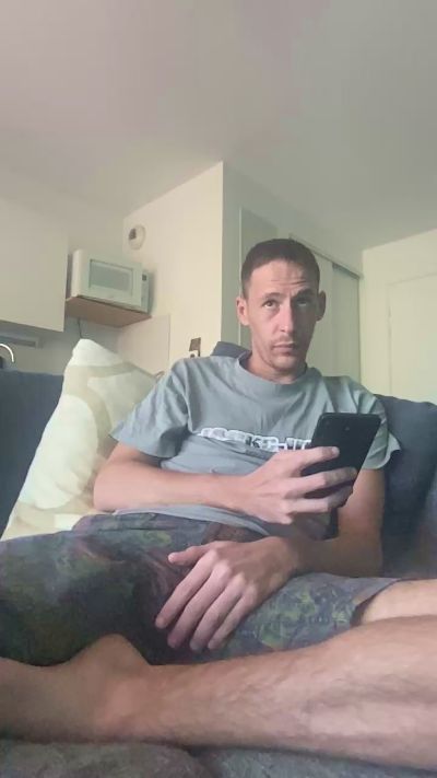 Jeunne_francais live cam on Cam4