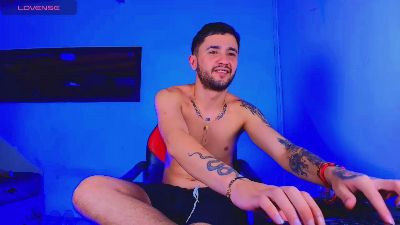 Jey_dirty_777 live cam on Cam4