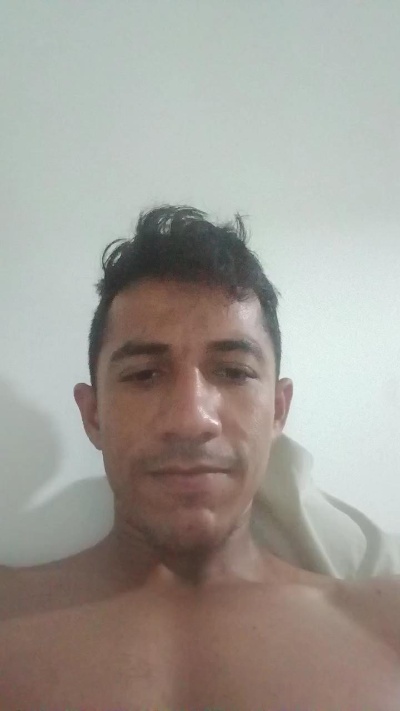 Jezadrian2 live cam on Cam4