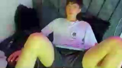 Jheampiero live cam on Cam4