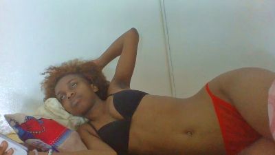 Jhoanne live cam on Cam4