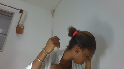 Jhoanne live cam on Cam4