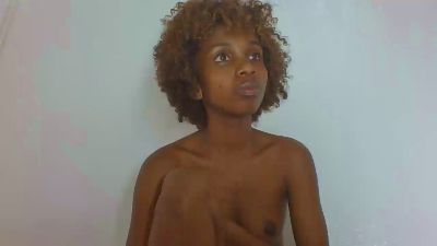 Jhoanne live cam on Cam4