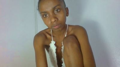 Jhoanne live cam on Cam4