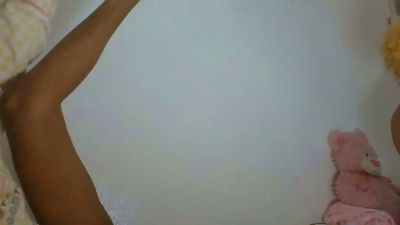Jhoanne live cam on Cam4