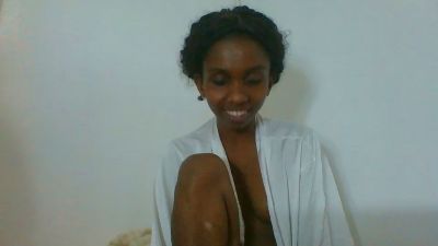 Jhoanne live cam on Cam4