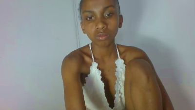 Jhoanne live cam on Cam4
