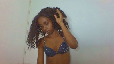 Jhoanne live cam on Cam4