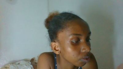 Jhoanne live cam on Cam4