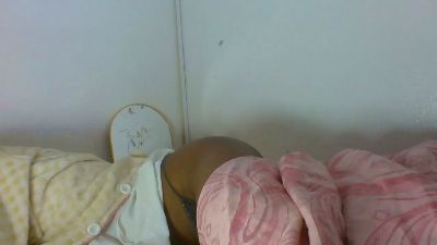 Jhoanne live cam on Cam4