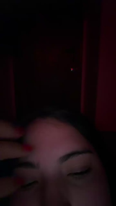 Jhohan31 live cam on Cam4