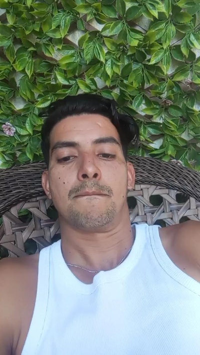 Jhol19 live cam on Cam4