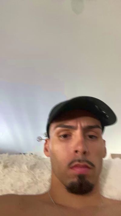 JhonJohnzinho live cam on Cam4