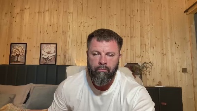 JhonnyAlpha live cam on Cam4