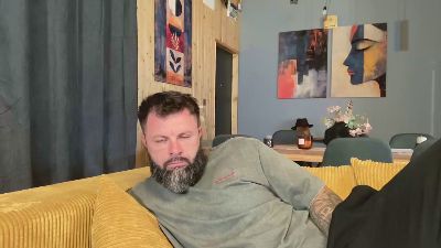 JhonnyAlpha live cam on Cam4