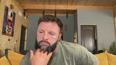 JhonnyAlpha live cam on Cam4