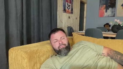 JhonnyAlpha live cam on Cam4