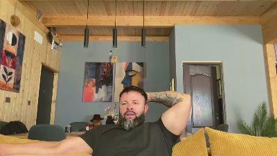 JhonnyAlpha live cam on Cam4