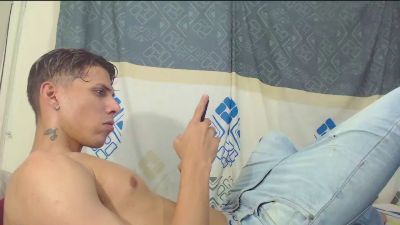 Jhons_ferrer45 live cam on Cam4