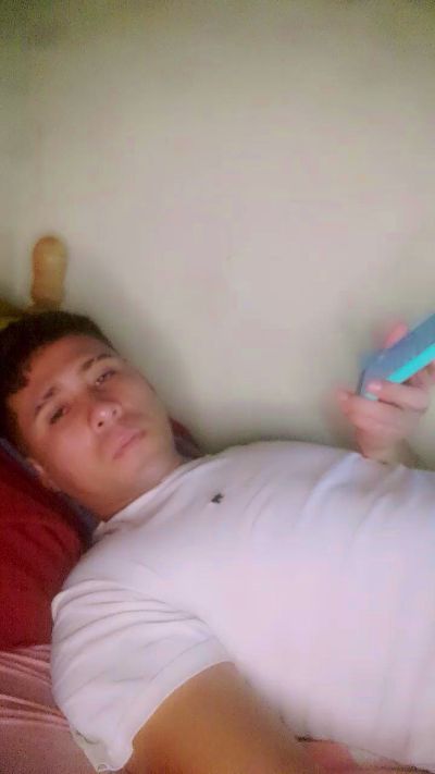 Jhosee23 live cam on Cam4