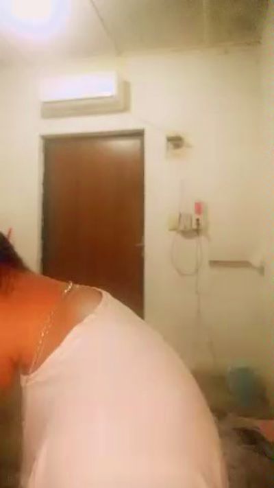 Jhosee23 live cam on Cam4
