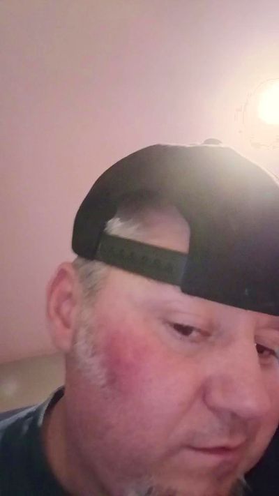 Jimmyp83 live cam on Cam4