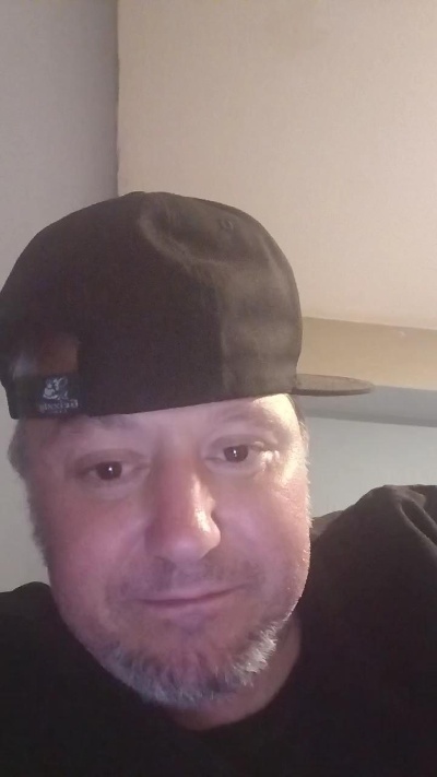 Jimmyp83 live cam on Cam4