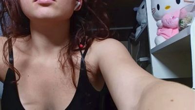 JinnyKosler live cam on Cam4