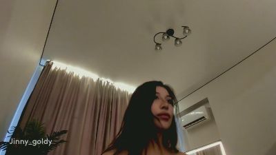 Jinny_gold live cam on Cam4