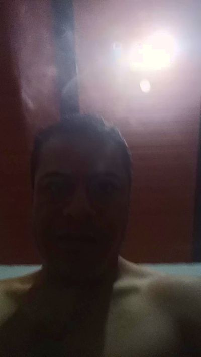 Jjhon32 live cam on Cam4