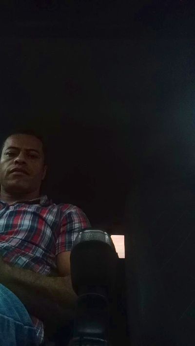 Jjhon32 live cam on Cam4