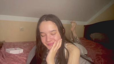 JoanLoran live cam on Cam4