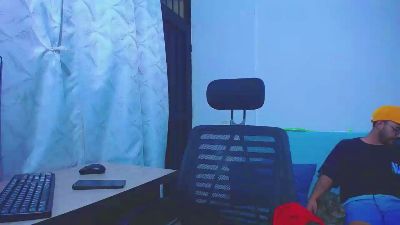 JoanneandOliver live cam on Cam4