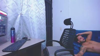 JoanneandOliver live cam on Cam4