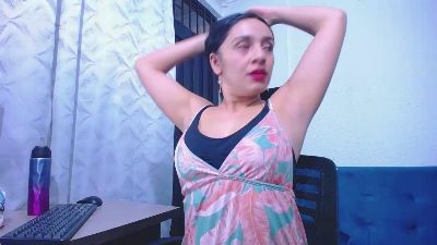 JoanneandOliver live cam on Cam4