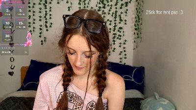 JocelynFrazey live cam on Cam4