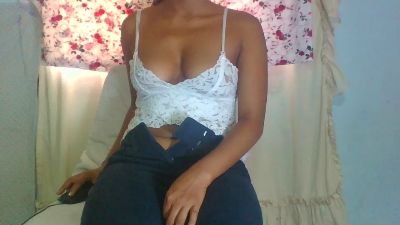 Jocemeline live cam on Cam4