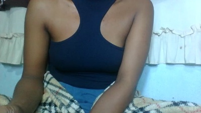 Jocemeline live cam on Cam4
