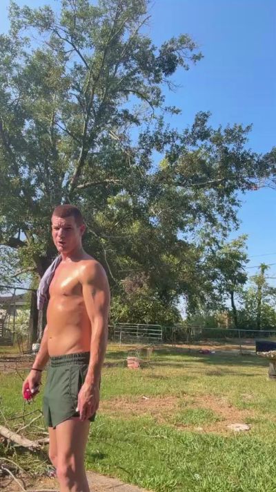 JockNThirsty live cam on Cam4
