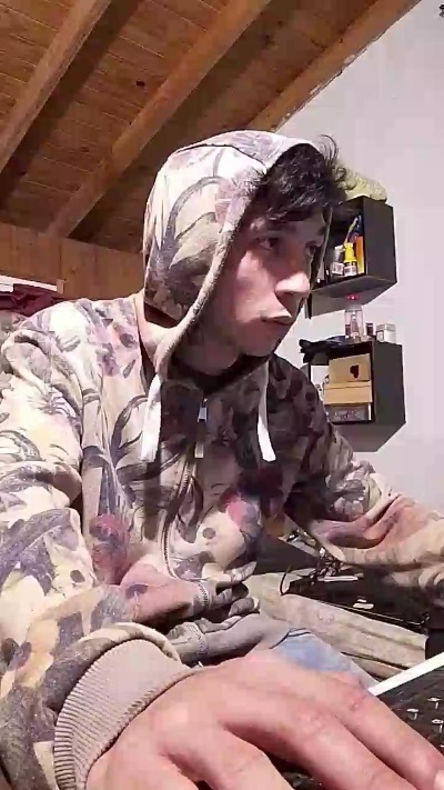 Jocker221 live cam on Cam4