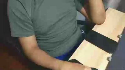 Joconeill1 live cam on Cam4