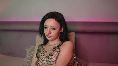JoelleApril live cam on Cam4