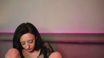 JoelleApril live cam on Cam4