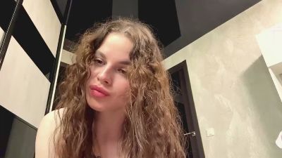 JoelleEleam live cam on Cam4