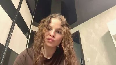JoelleEleam live cam on Cam4