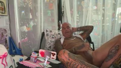 Joeytatts64 live cam on Cam4