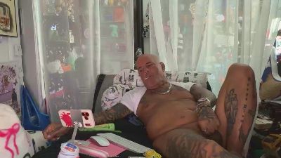 Joeytatts64 live cam on Cam4
