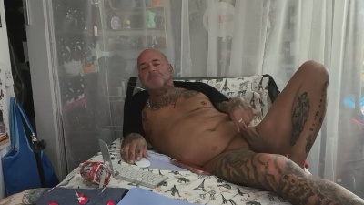 Joeytatts64 live cam on Cam4