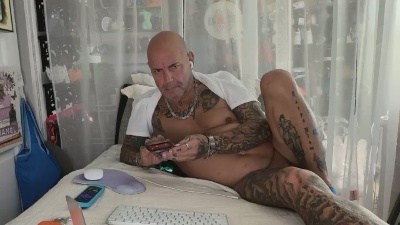 Joeytatts64 live cam on Cam4